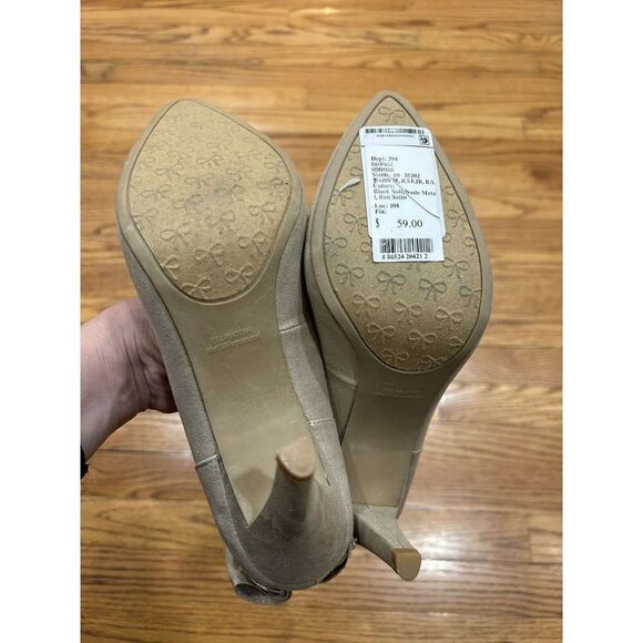 Women's Rampage Heels 8.5 Normina" Pump Pale Gold Fabric Back Bow 4.5" High - Picture 9 of 13